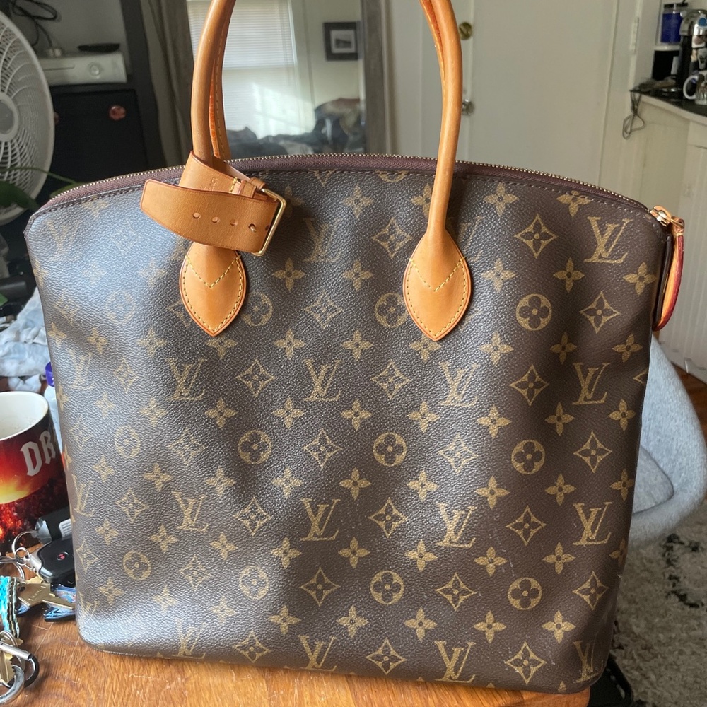 Louis Vuitton lockit NM handbag monogram canvas